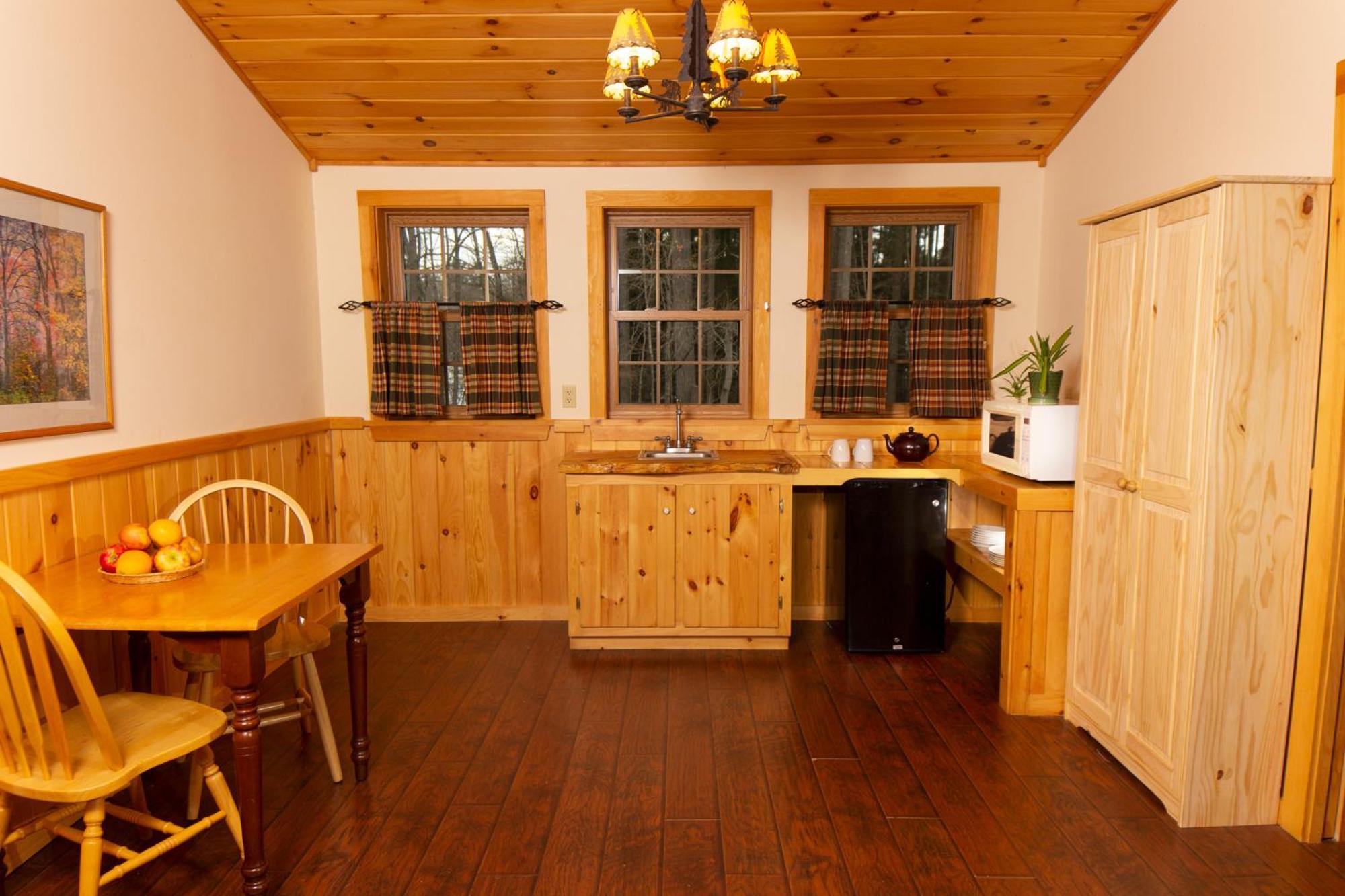 Trails End Inn Keene Valley Exterior foto